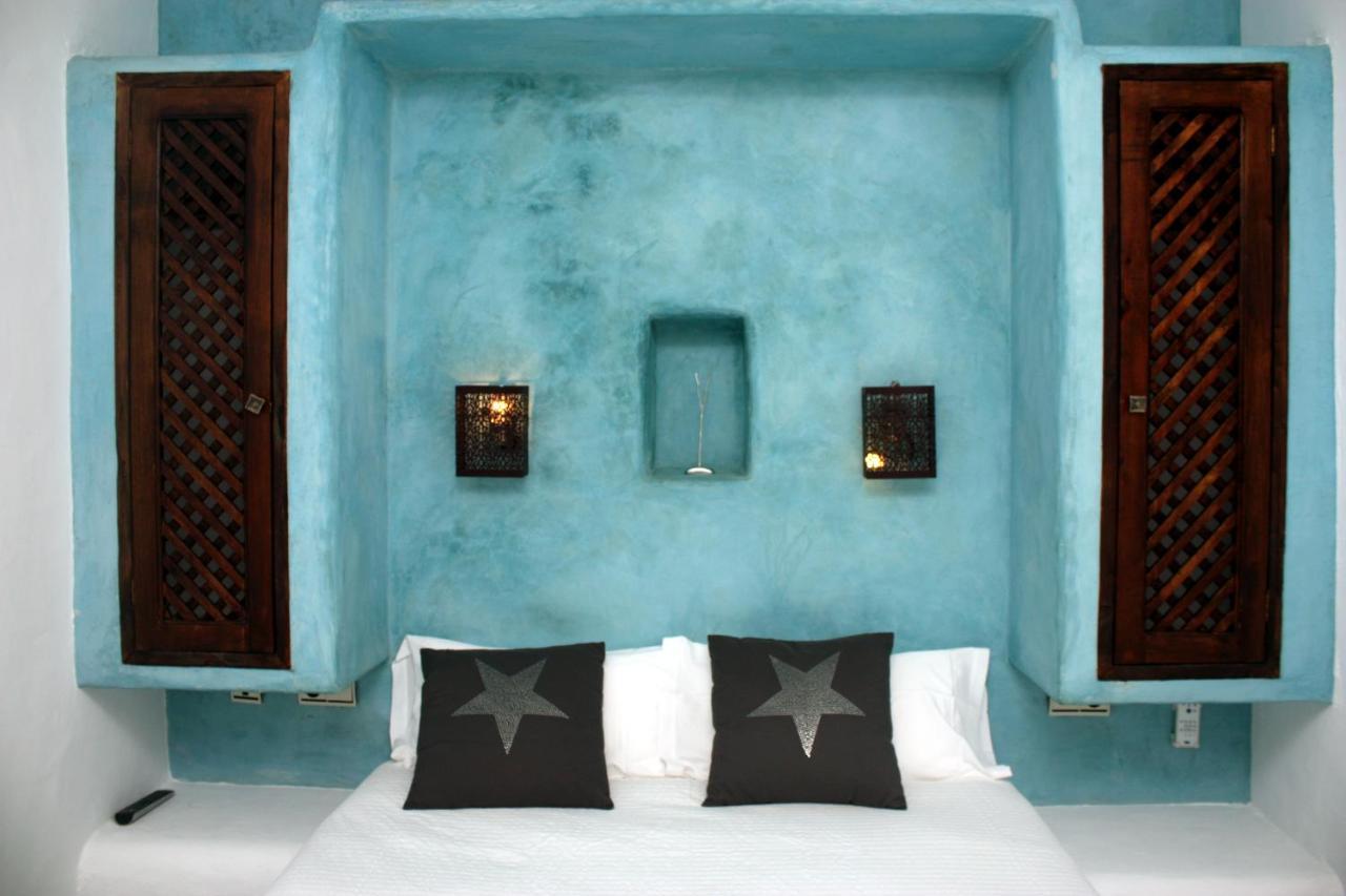 Hostal Extramuros Conil De La Frontera Εξωτερικό φωτογραφία