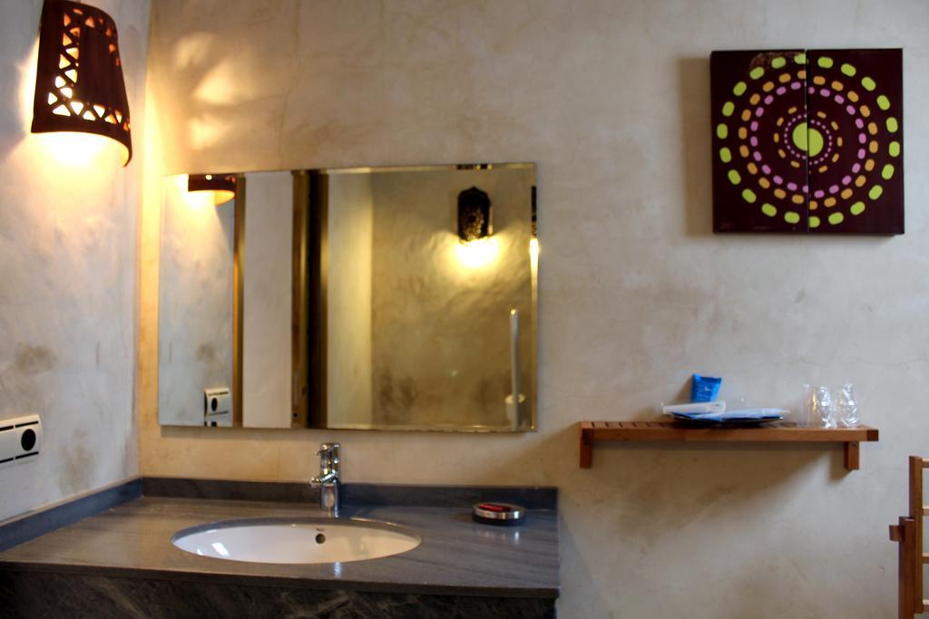 Hostal Extramuros Conil De La Frontera Εξωτερικό φωτογραφία